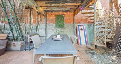 9BR Bamboo Loft * Near Downtown 21 bed 26 capacity