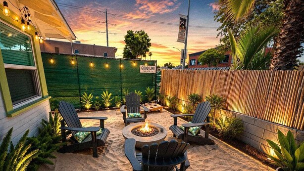 Terrace/patio - Bamboo House  (Downtown, Convention Center) 3BR (San Diego)