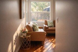 Téléviseur, bureau