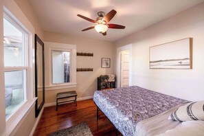 3 soverom, strykejern/-brett, reiseseng for barn og wi-fi