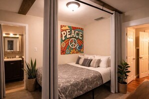 3 bedrooms, iron/ironing board, travel crib, WiFi