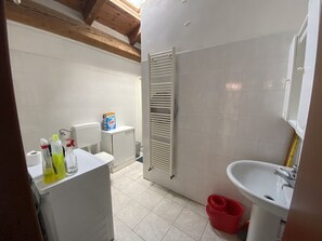 Dusch, hårtork och bidé