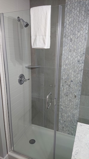 Bathroom - Lake Cadillac Resort (Cadillac)