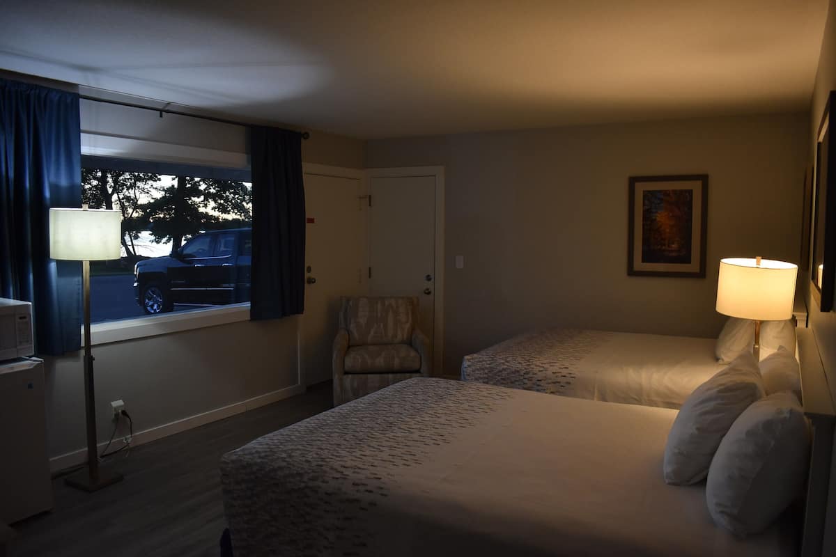 Quadruple Room | Free WiFi, bed sheets