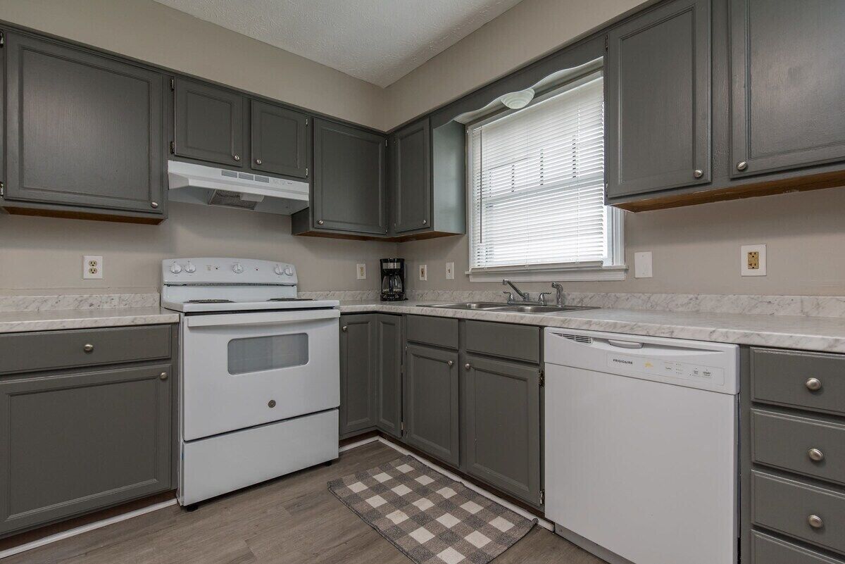 Arlington's Oasis is a Charming Townhuse located in Paris Kentucky