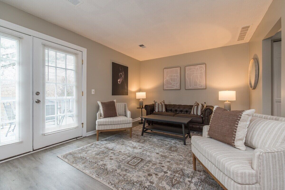 Arlington's Oasis is a Charming Townhuse located in Paris Kentucky