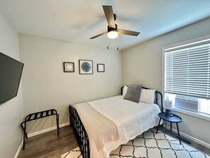 4 bedrooms, travel cot, free WiFi, bed sheets