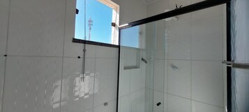 Ducha, cabezal de ducha tipo lluvia