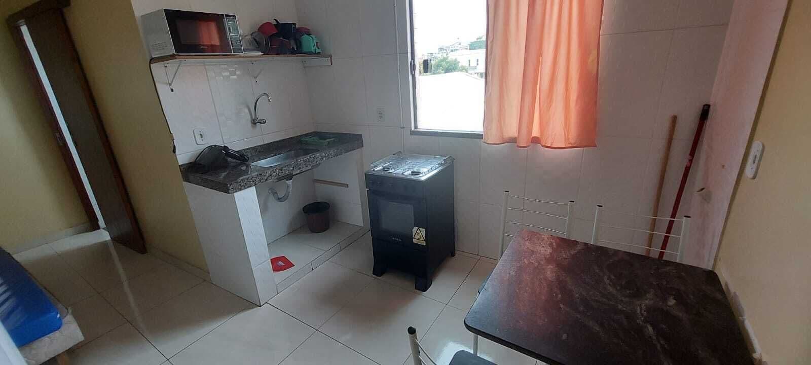 Estudio | Cocina privada | Refrigerador, microondas, licuadora y utensilios de cocina 