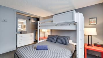 2 Schlafzimmer, Schreibtisch, Bügeleisen/Bügelbrett, WLAN