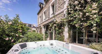 Villa familiale - bord de mer - Jacuzzi - à deux pas du marché