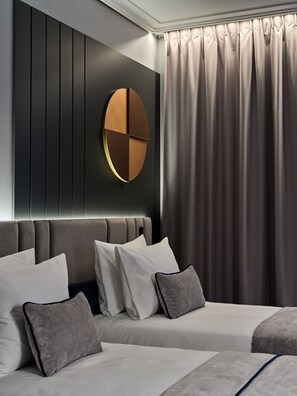 Standard Room, 2 Twin Beds, City View | 1 bedroom, premium bedding, minibar, in-room safe - Garamond, a Tribute Portfolio Hotel, Krakow Old Town (Kraków)