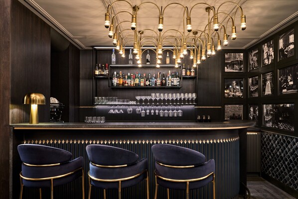 Bar (en el alojamiento)