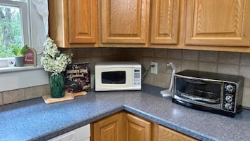 Microwave, oven, stovetop, dishwasher