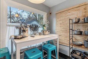 Dining - Beautiful Tudor on Yalecrest, Hot Tub, University (Salt Lake City)