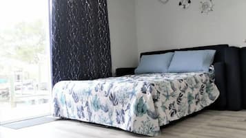 1 bedroom, desk, iron/ironing board, free WiFi