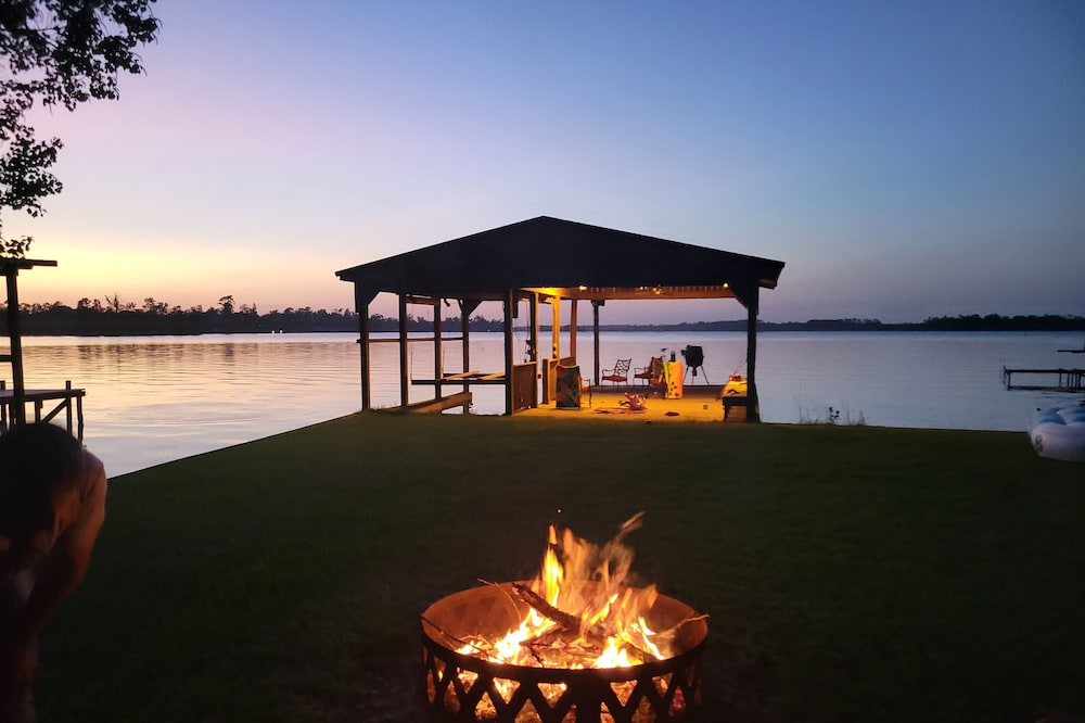 NEW Listing!! Beautiful lake house located on serene Bundick Lake