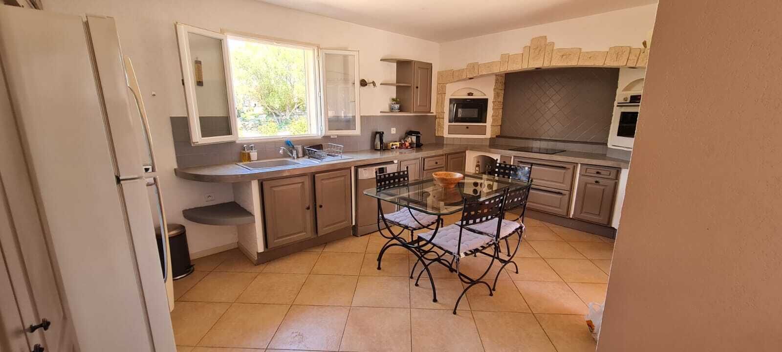 Villa Mozzi's Conca Jacuzzi Garden Barbecue near beaches