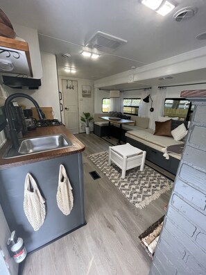 Interior - Delightful and cozy RV with outdoor space (St. Petersburg)
