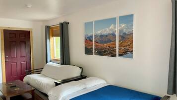 1 soverom, internett (inkludert) og sengetøy