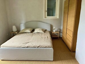 3 Schlafzimmer, Bügeleisen/Bügelbrett, Reisekinderbett, kostenloses WLAN