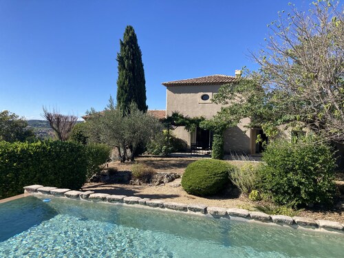 Villa provençale 6 pers, Piscine à débordement/Vue exceptionnelle/2 SDB, Ventoux