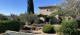 Villa provençale 6 pers, Piscine à débordement/Vue exceptionnelle/2 SDB, Ventoux