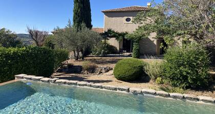 Villa provençale 6 pers, Piscine à débordement/Vue exceptionnelle/2 SDB, Ventoux