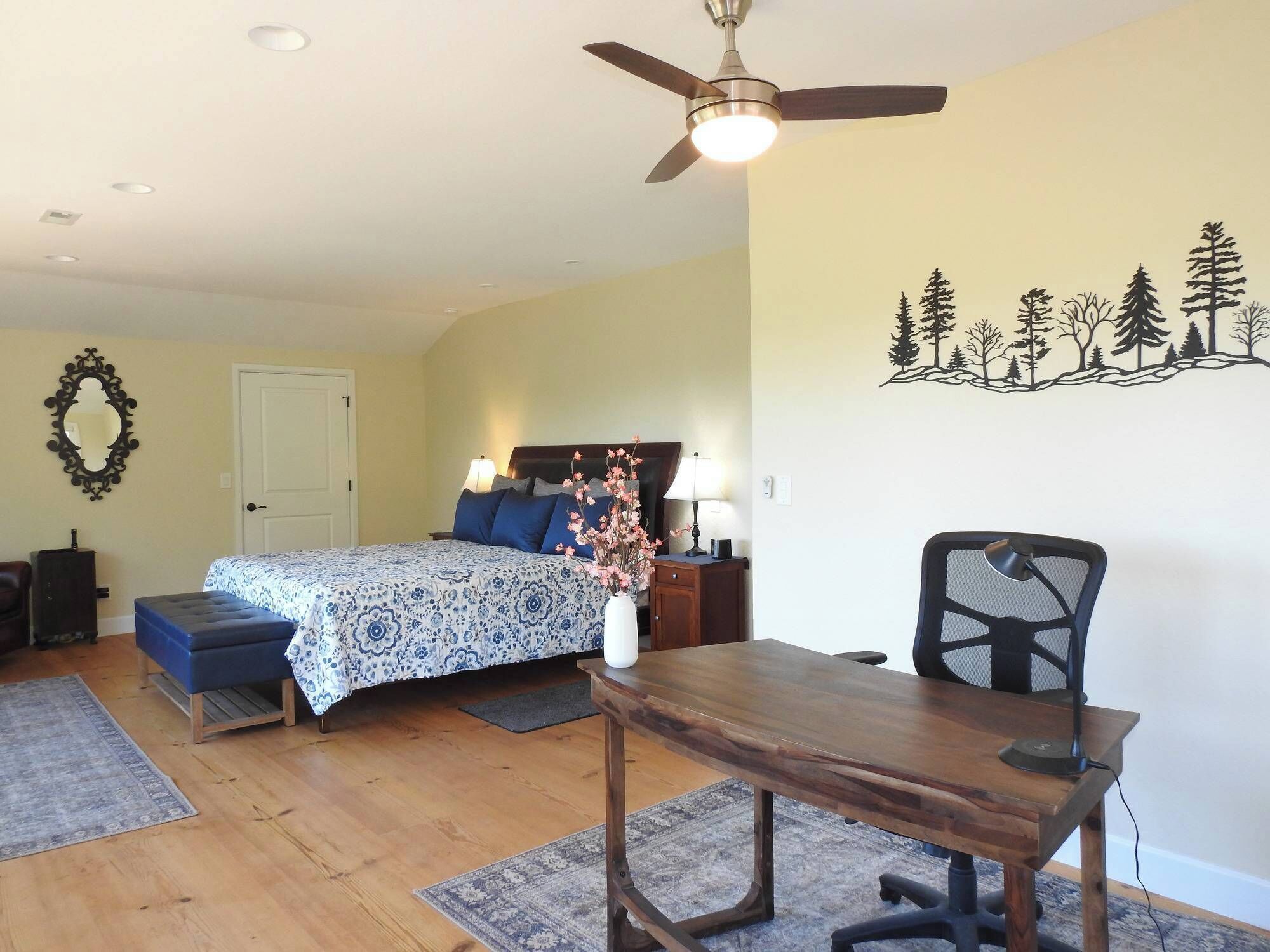 Tree View - Murphys Vacation Rentals
