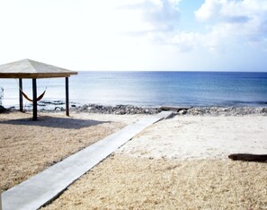 Am Strand, Liegestühle, Strandtücher