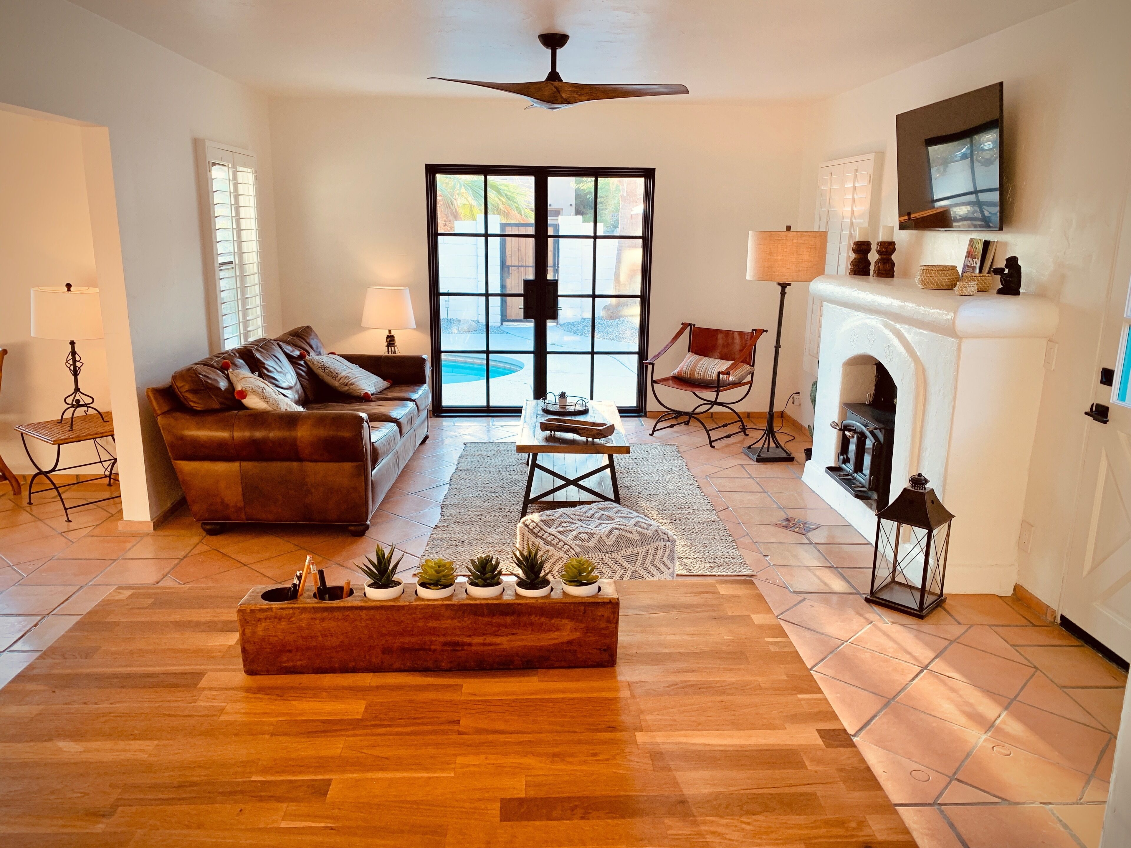 Casita deOliva built 1939 Pool Home 3 BR + 2 BA fully walled in the Cove #259354