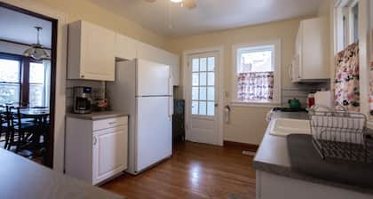 Charming 4 Bedroom home in the heart of Elgin