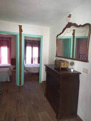 Unclassified image, 3 of 14, button