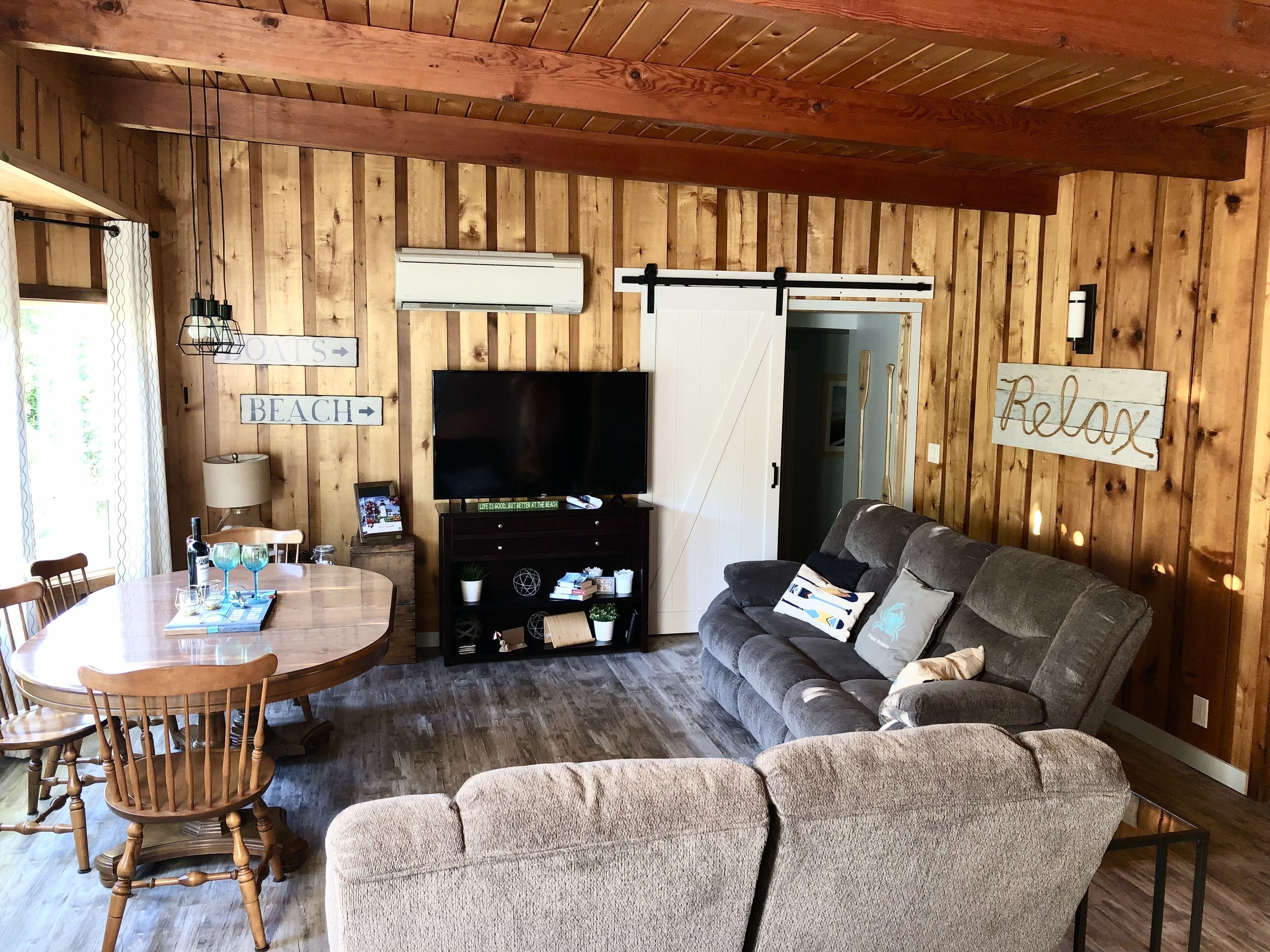 Wine Down - Perfect Family getaway! 2 minutes from the beach!