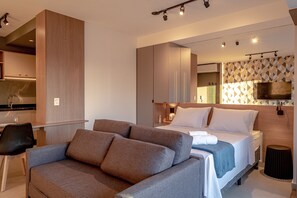 Free WiFi, bed sheets - Studio com piscina aquecida e AC (São Paulo)