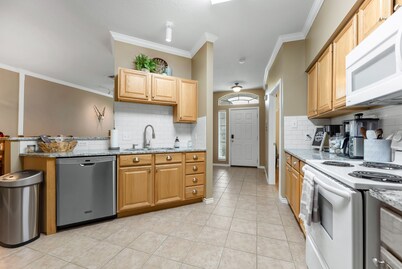 Aggieland Condo -- 3.5 miles from Kyle Field