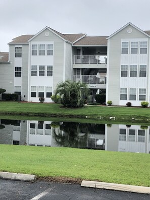 Exterior - Family size condo- 7min to the Beach (Surfside Beach)