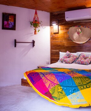 Free WiFi, bed sheets - Hostal Malakai Cabanas & Dorms (Tulum)