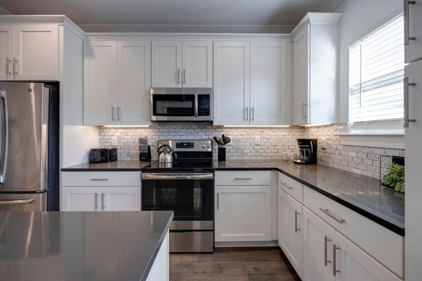 Fridge, microwave, oven, stovetop
