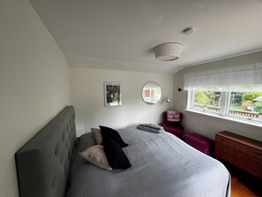 2 bedrooms, iron/ironing board, travel cot, free WiFi - Wonderful house with new kitchen in beautiful nature and close to activities (Skåne län)