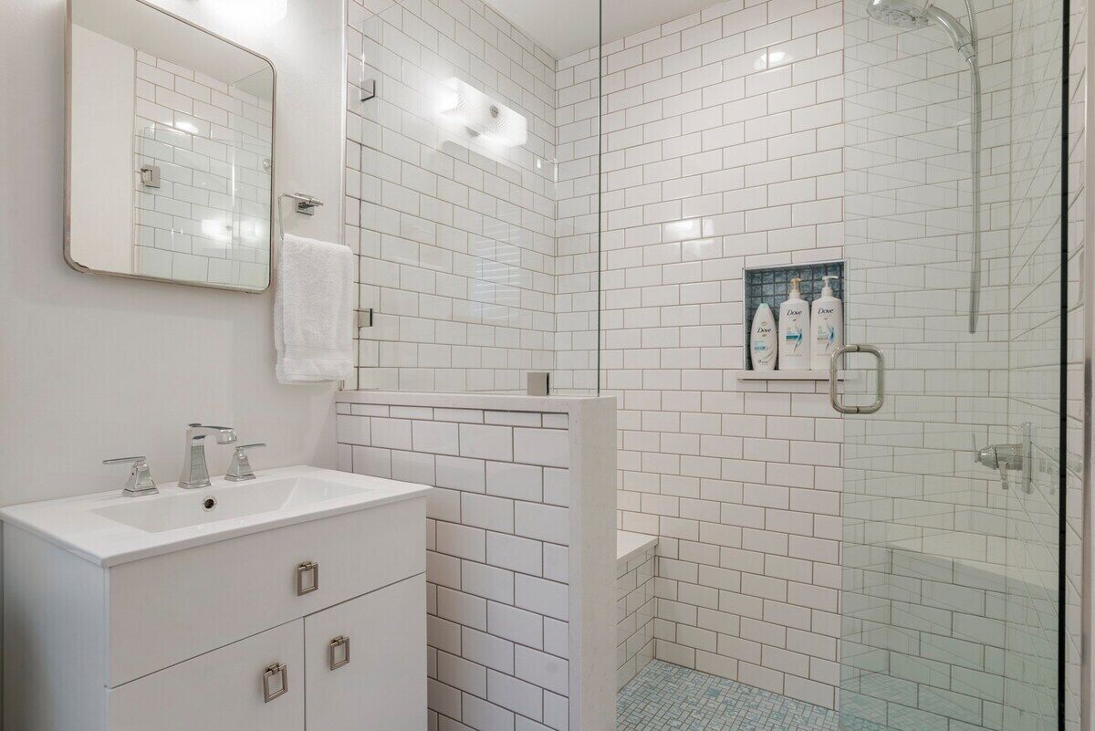 Mid-Century Midtown Masterpiece!