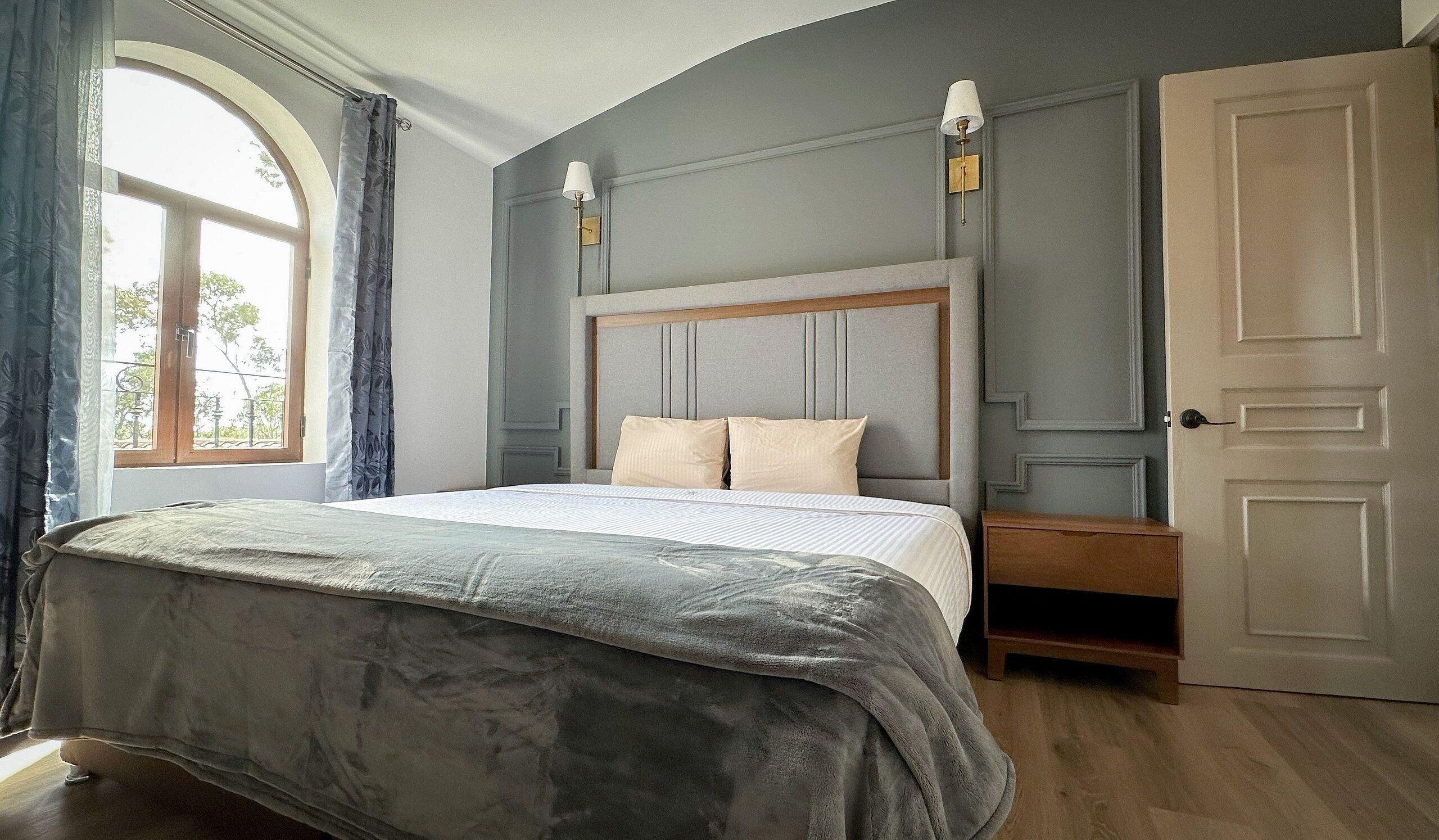 Basic Apartment | Individually decorated, individually furnished, free WiFi, bed sheets