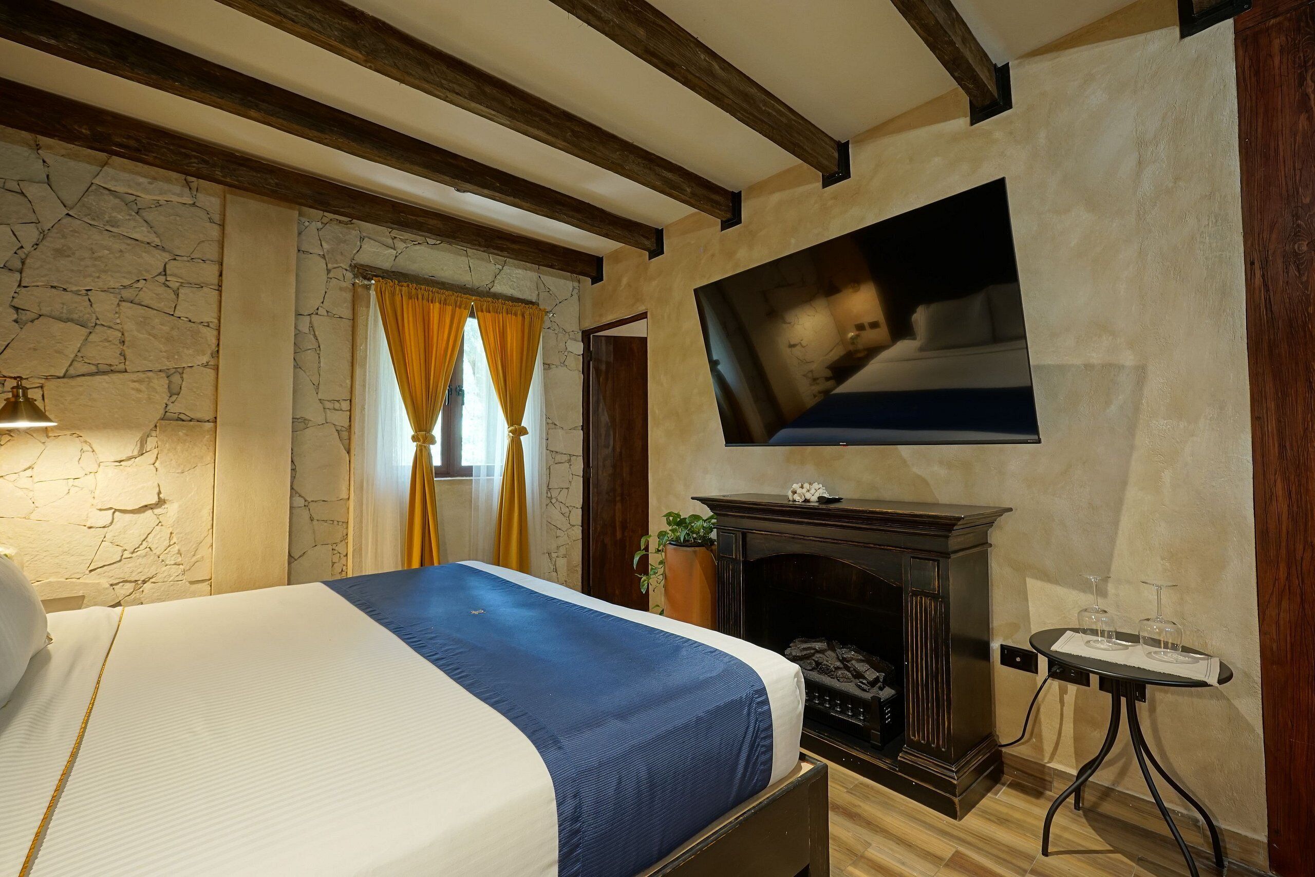 Family Apartment | Individually decorated, individually furnished, free WiFi, bed sheets