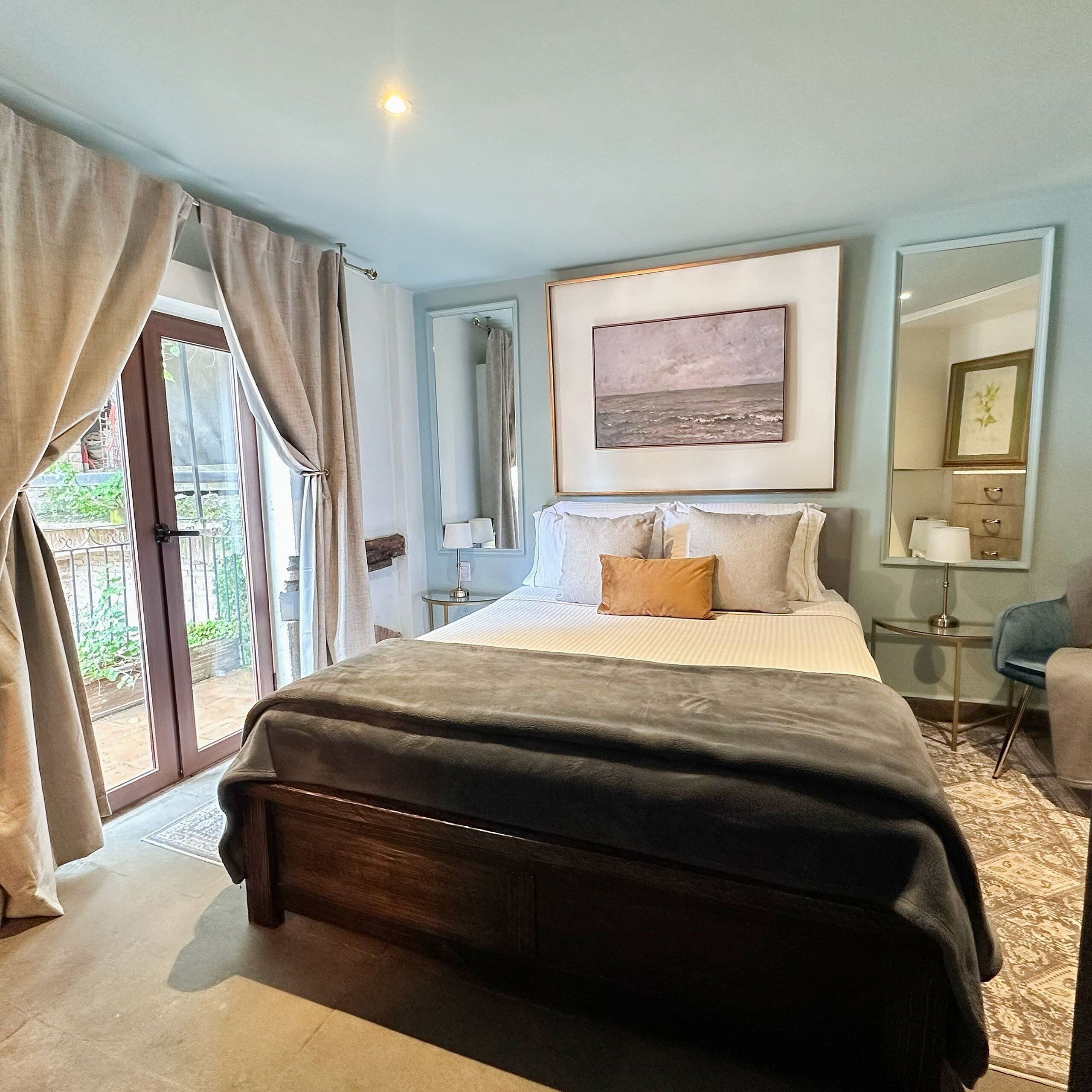 Panoramic Loft | Individually decorated, individually furnished, free WiFi, bed sheets