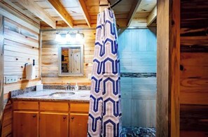 Shower, hair dryer, bathrobes, towels