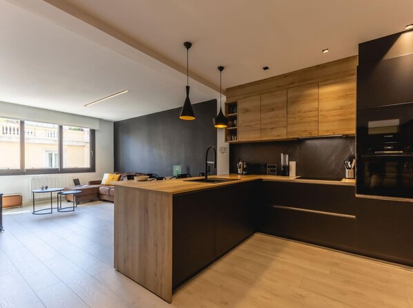 Frigorífic, microones, forn i rentaplats