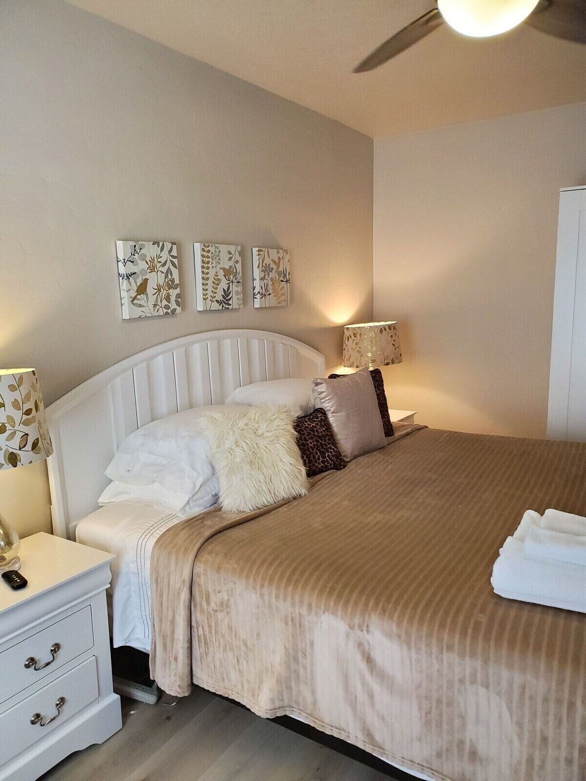 House of Favor, King Bed + 4Twins,Close to Bethel