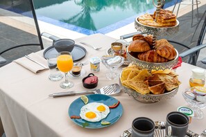 Petit déjeuner continental compris tous les jours