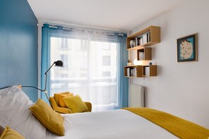 1 chambre, bureau, fer et planche à repasser, Wi-Fi gratuit