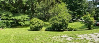 Barnhouse Charm at 1-40 Monterey